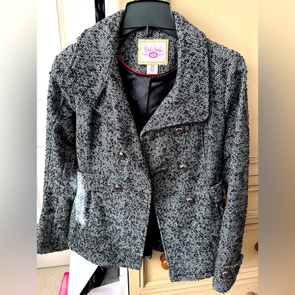 Jacket - Picture 1 of 2